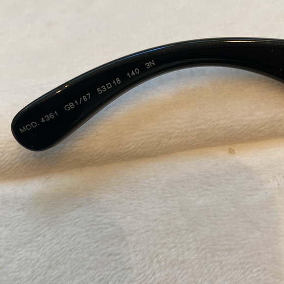 Versace Sunglasses Unisex black and gold - Picture 14 of 15